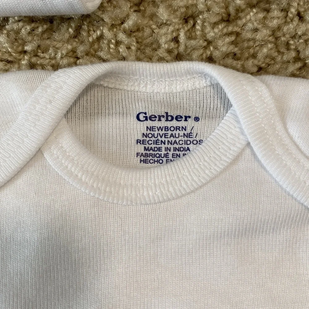 Carter’s | Long Sleeve Onesies (12)